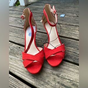 NWT NINE WEST HEELS